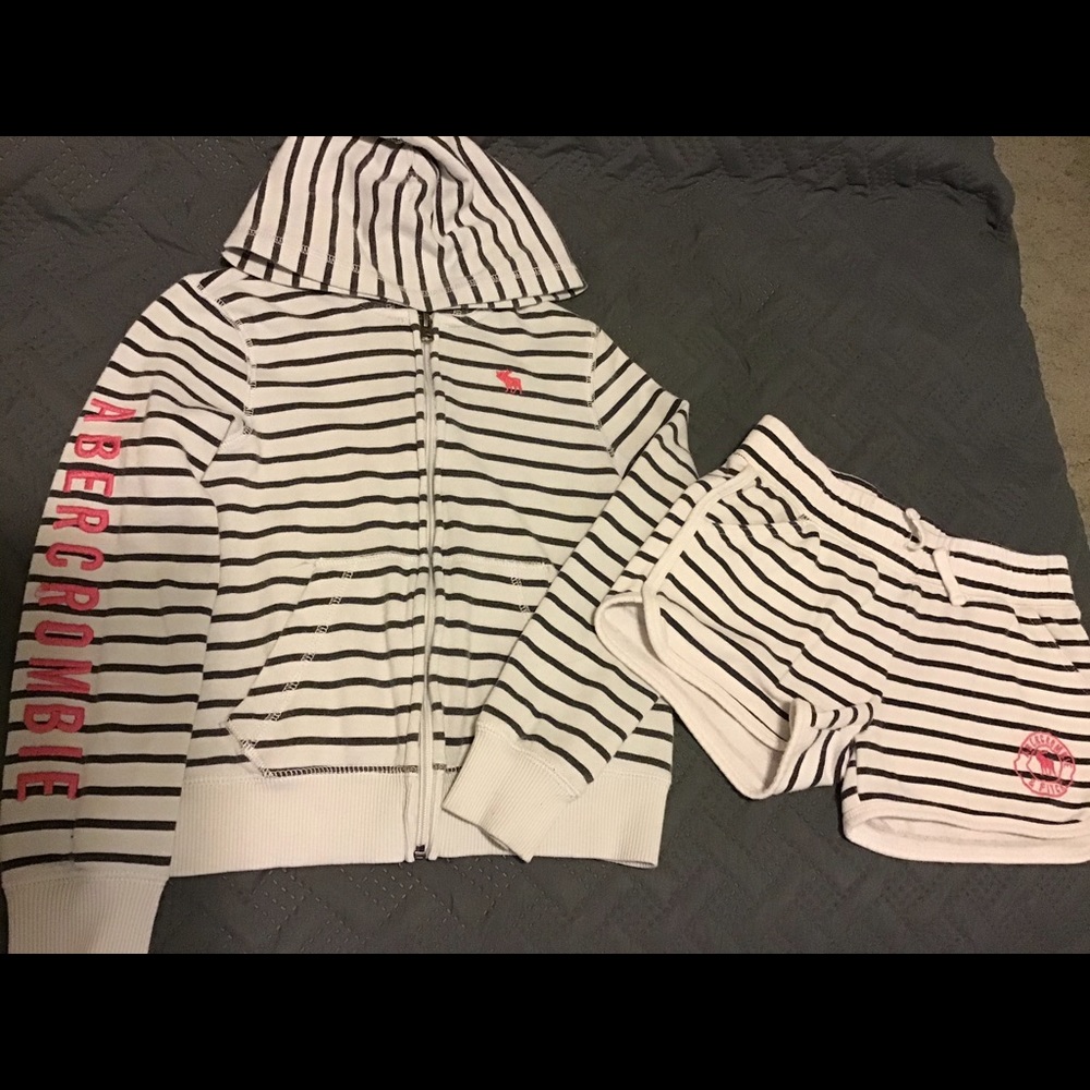 Abercrombie Hoodie & Shorts